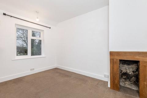 65 Alexander Road, Reigate, RH2 8EA