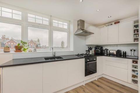 1 bedroom apartment for sale, Colney Hatch Lane, London