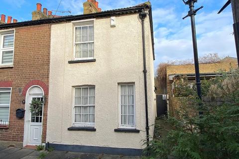 2 bedroom house for sale, Wrotham Road, Gravesend