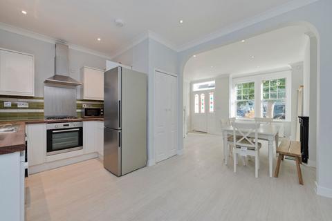 2 bedroom end of terrace house for sale, Vernon Avenue, Raynes Park, London, SW20 8BN