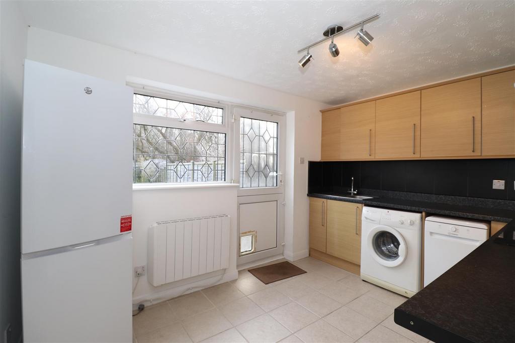 Fitted kitchen