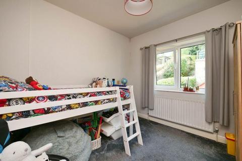 18 Baildon Road, Baildon, Shipley, BD17 6AE