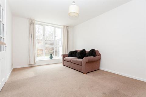 2 bedroom flat for sale, Nelson Gardens, London