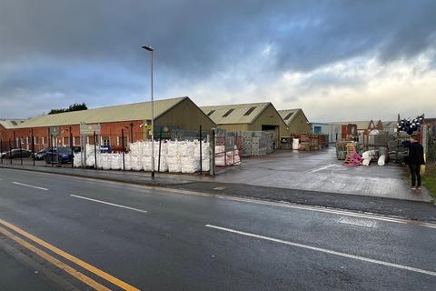 Warehouse to rent, Unit 4, Cartwright Industrial Estate, Spring Garden Road, Longton, Stoke On Trent, ST3 2TE