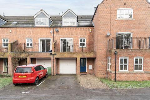 4 bedroom townhouse for sale, Campleshon Road, York YO23