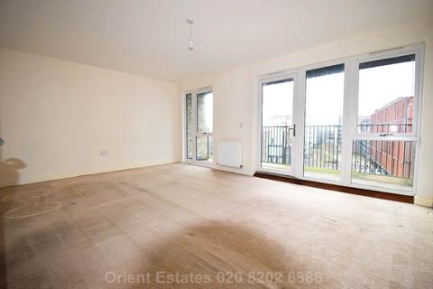 3 bedroom flat for sale, Herald Court, London