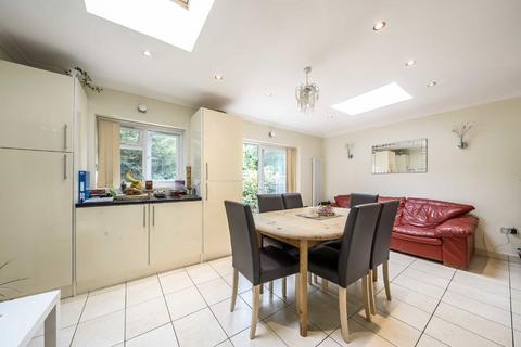 5 bedroom semi-detached house for sale, Park Road, Feltham TW13