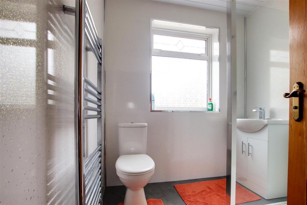 Campbell - shower room.jpg
