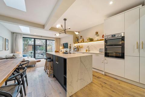 157 Elm Road, Kingston Upon Thames, KT2 6HY