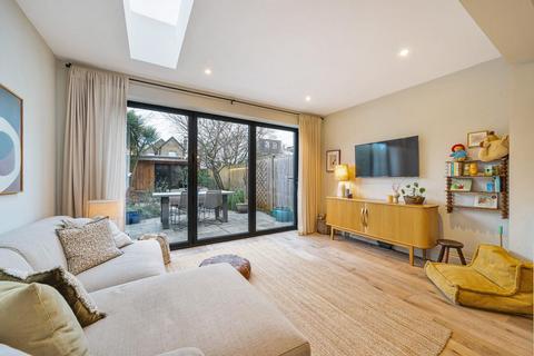 157 Elm Road, Kingston Upon Thames, KT2 6HY