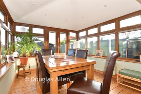 3 bedroom detached bungalow for sale, Charlotte Avenue, Wickford, Essex