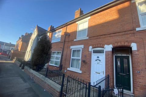 2 bedroom terraced house to rent, Third Avenue, Goole