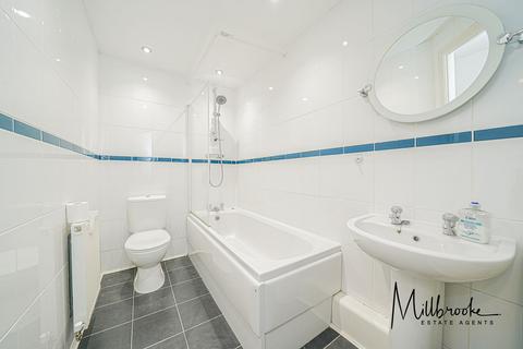 25 Everside Close, Worsley, Manchester, M28 3EY