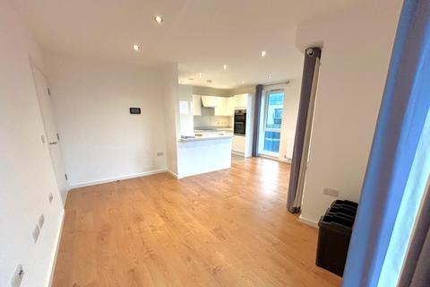 2 bedroom apartment to rent, Warlingham House, Addlestone KT15