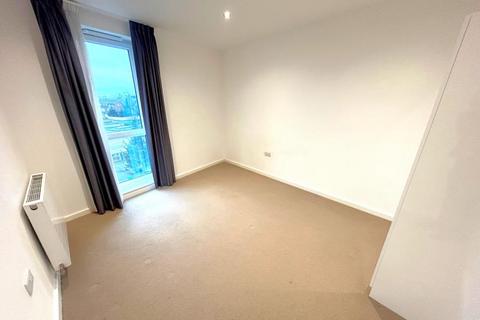 2 bedroom apartment to rent, Warlingham House, Addlestone KT15