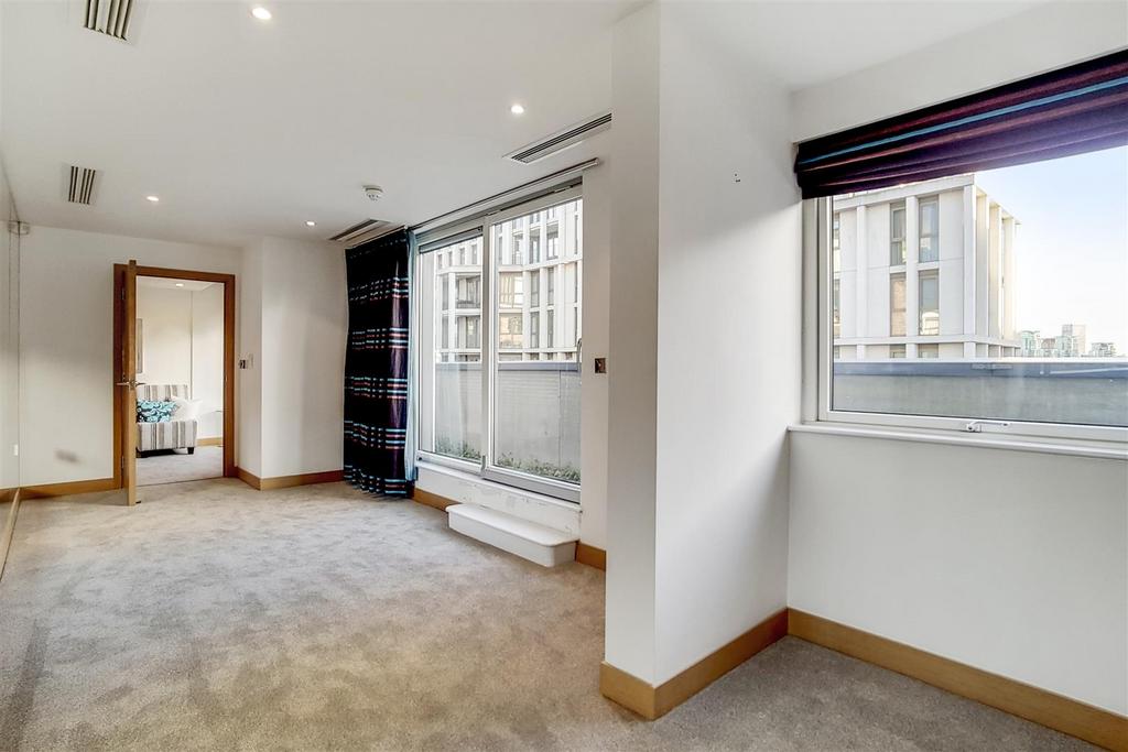 12 Bedroom 3 12.jpg
