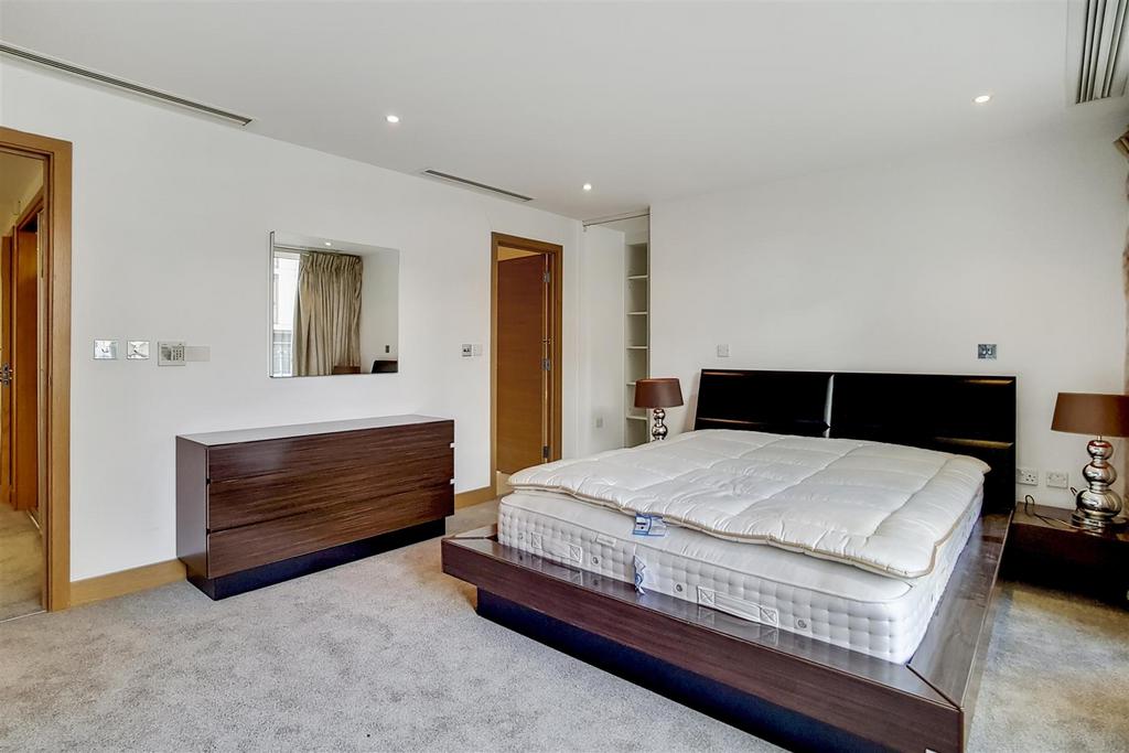 3 Master Bedroom 5.jpg