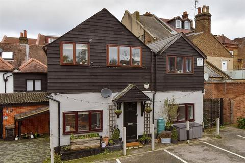 High Street, Carshalton, Surrey