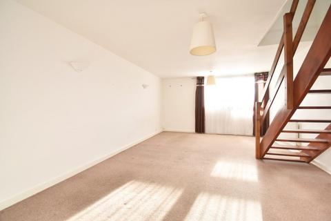 2 bedroom apartment for sale, Rodwell Court, WALTON-ON-THAMES, KT12