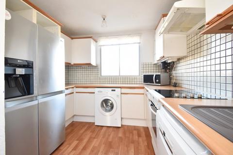 2 bedroom apartment for sale, Rodwell Court, WALTON-ON-THAMES, KT12