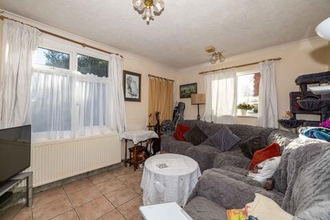 3 bedroom end of terrace house for sale, Queens Road, Ash, CT3