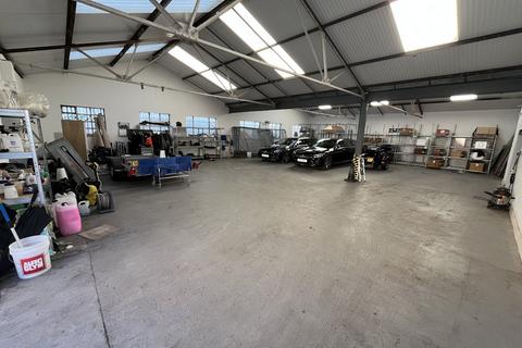 Industrial unit to rent, Units ABC Hawthorn Industrial Estate, Birmingham, B21 0BH