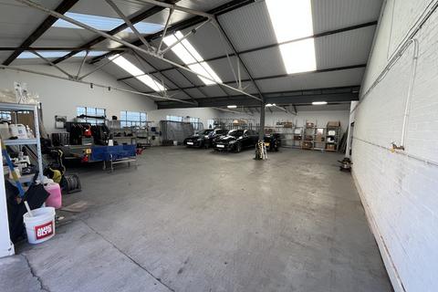 Industrial unit to rent, Units ABC Hawthorn Industrial Estate, Birmingham, B21 0BH