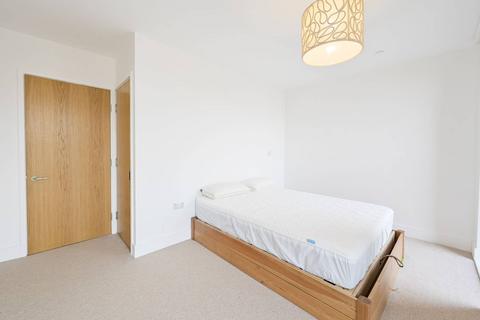 2 bedroom flat to rent, .Sudbourne Road, Brixton Hill, London, SW2