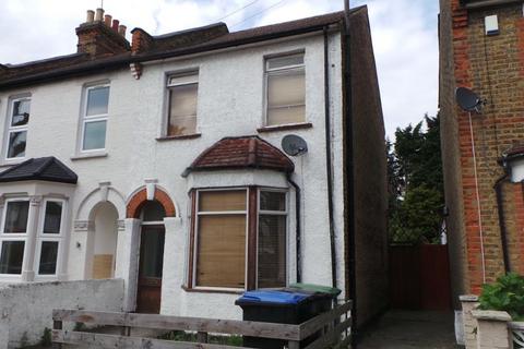 3 bedroom terraced house to rent, Southfield Road, Enfield, EN3