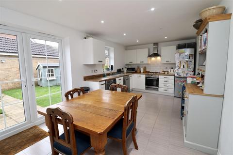 3 bedroom end of terrace house for sale, Beech Close, Market Weighton