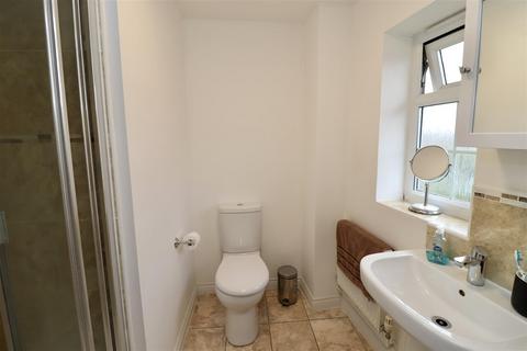 32 Beech Close, Market Weighton, York, YO43 3DZ