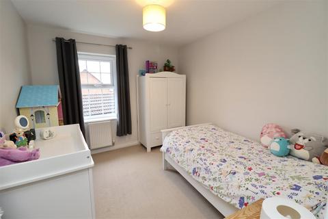 32 Beech Close, Market Weighton, York, YO43 3DZ