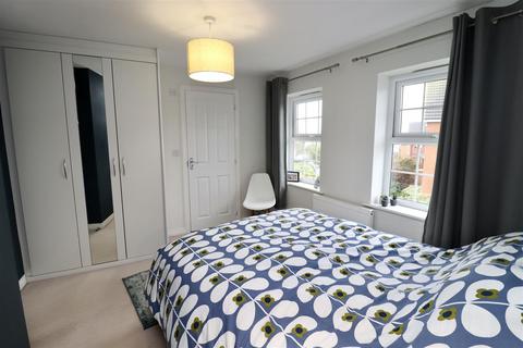 32 Beech Close, Market Weighton, York, YO43 3DZ