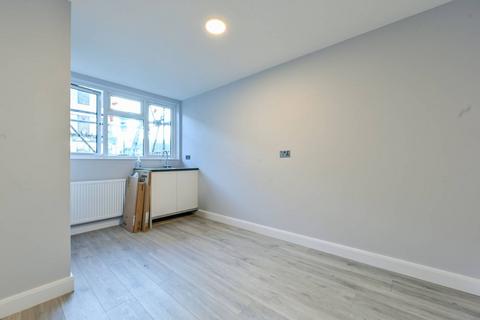 6 bedroom house to rent, Bride Street, Barnsbury, London, N7