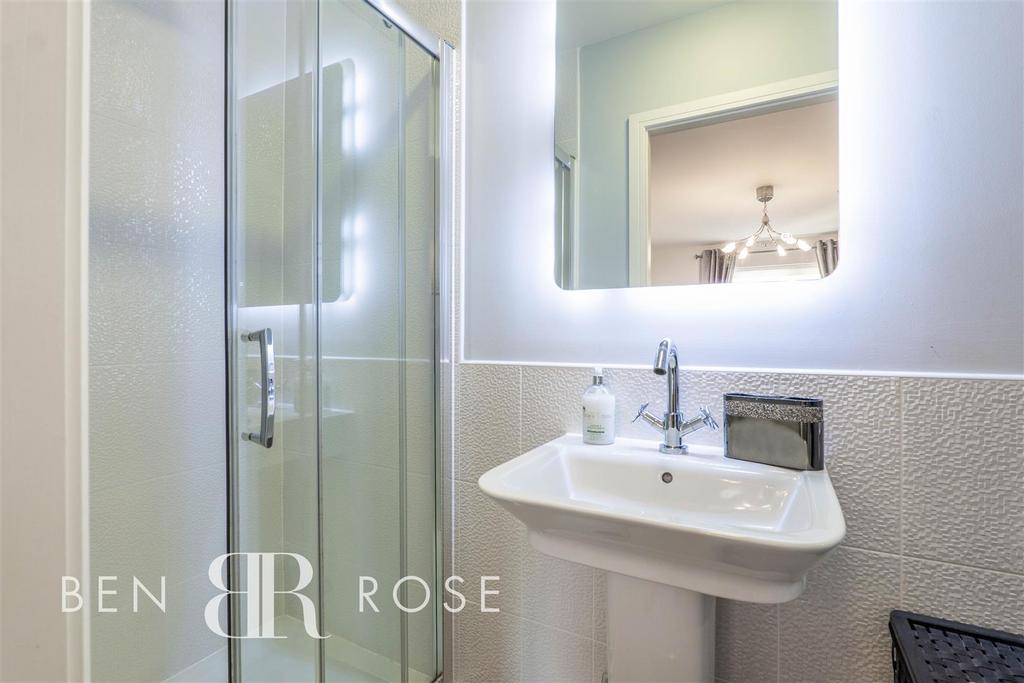 Master Ensuite