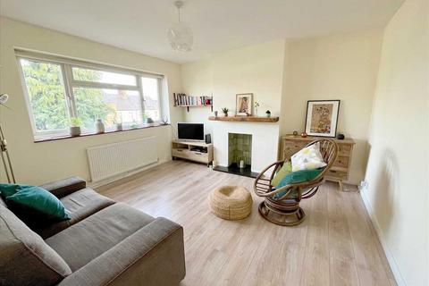 2 bedroom flat for sale, Chalk Hill, Oxhey, WD19.