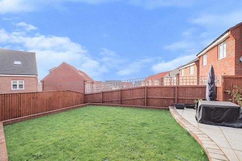 4 bedroom detached house for sale, Lidgett Road, Mapplewell, Barnsley