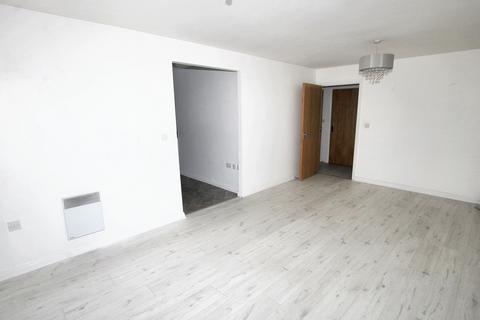 2 bedroom apartment to rent, Lingwell Park, Widnes, WA8