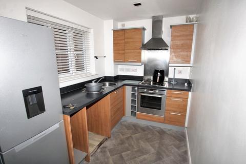 2 bedroom apartment to rent, Lingwell Park, Widnes, WA8