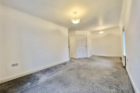 2 bedroom flat to rent, Oakhurst Gardens, Manchester M25