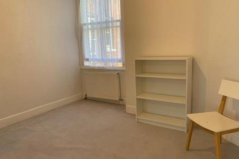 2 bedroom apartment to rent, Hanson Street, London W1W