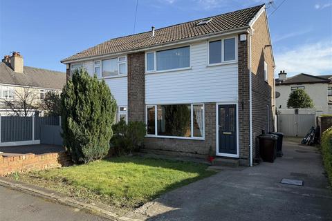 3 bedroom semi-detached house for sale, Kings Head Road, Mirfield WF14