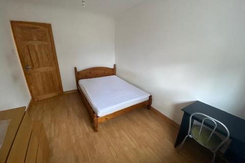 1 bedroom in a house share to rent, Room 2, Templeton Ave, Cardiff