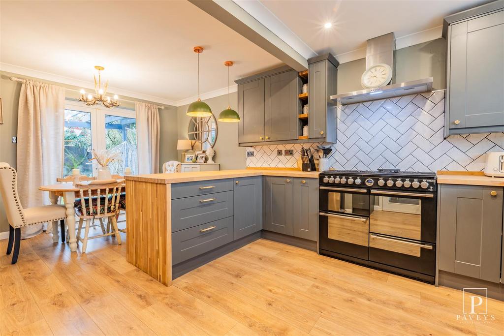Kitchen diner