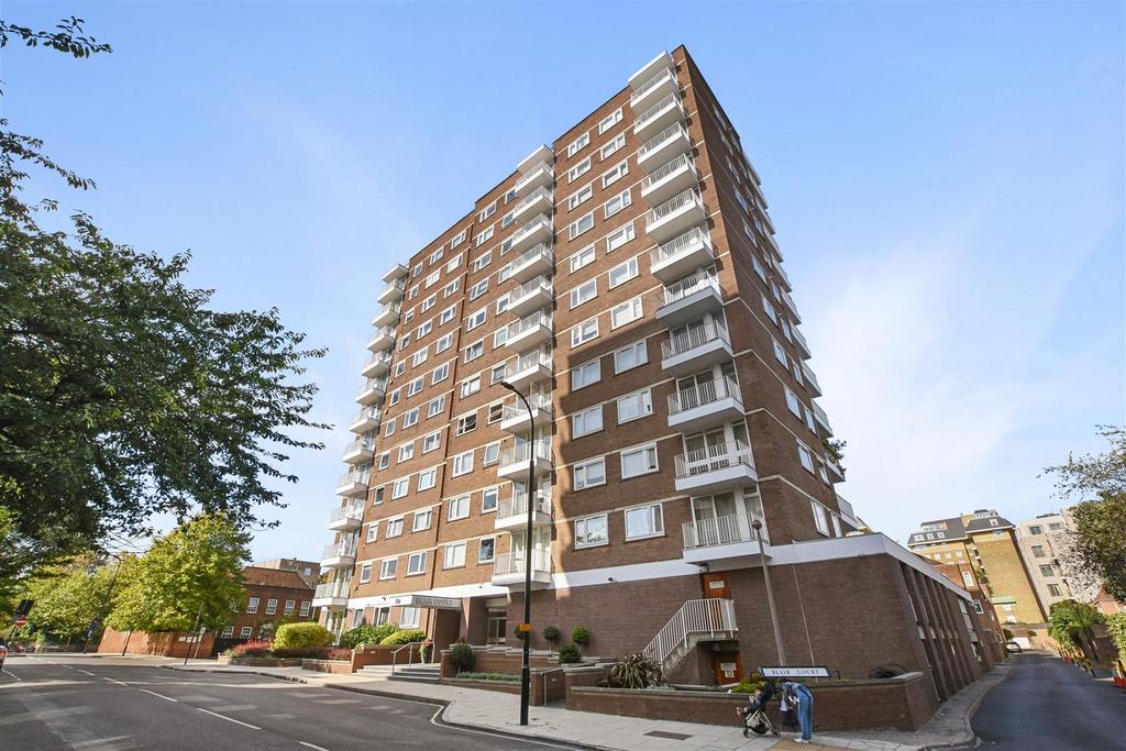 05-7a76 GCPMSC - 56 Blair Court- Exterior -Original