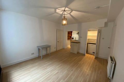 2 bedroom flat to rent, Colinton Road, Bruntsfield, Edinburgh, EH10