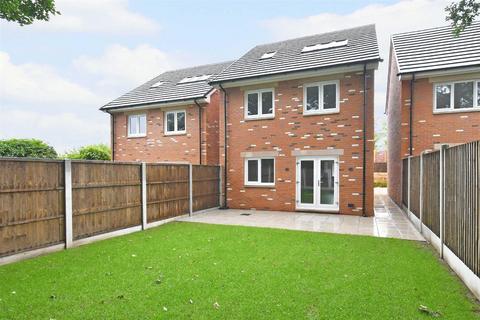 3 bedroom detached house for sale, Novi Lane, Leek