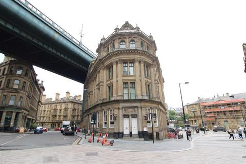 2 bedroom apartment to rent, Queen Street, Quayside, Newcastle Upon Tyne