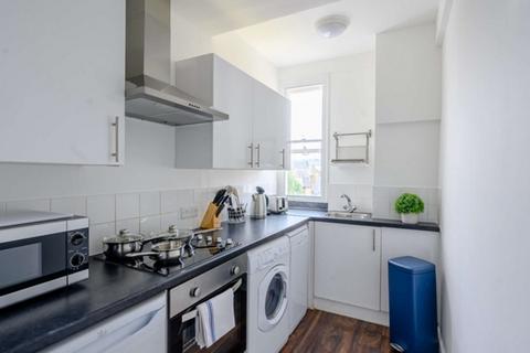 2 bedroom apartment to rent, Hill Street, London, W1J