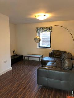 3 bedroom terraced house to rent, Greenwood Terrace, Salford M5